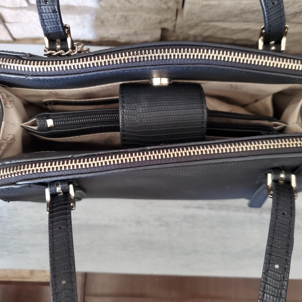 GUESS Huntley Black Medium Satchel - Picture 6 of 8